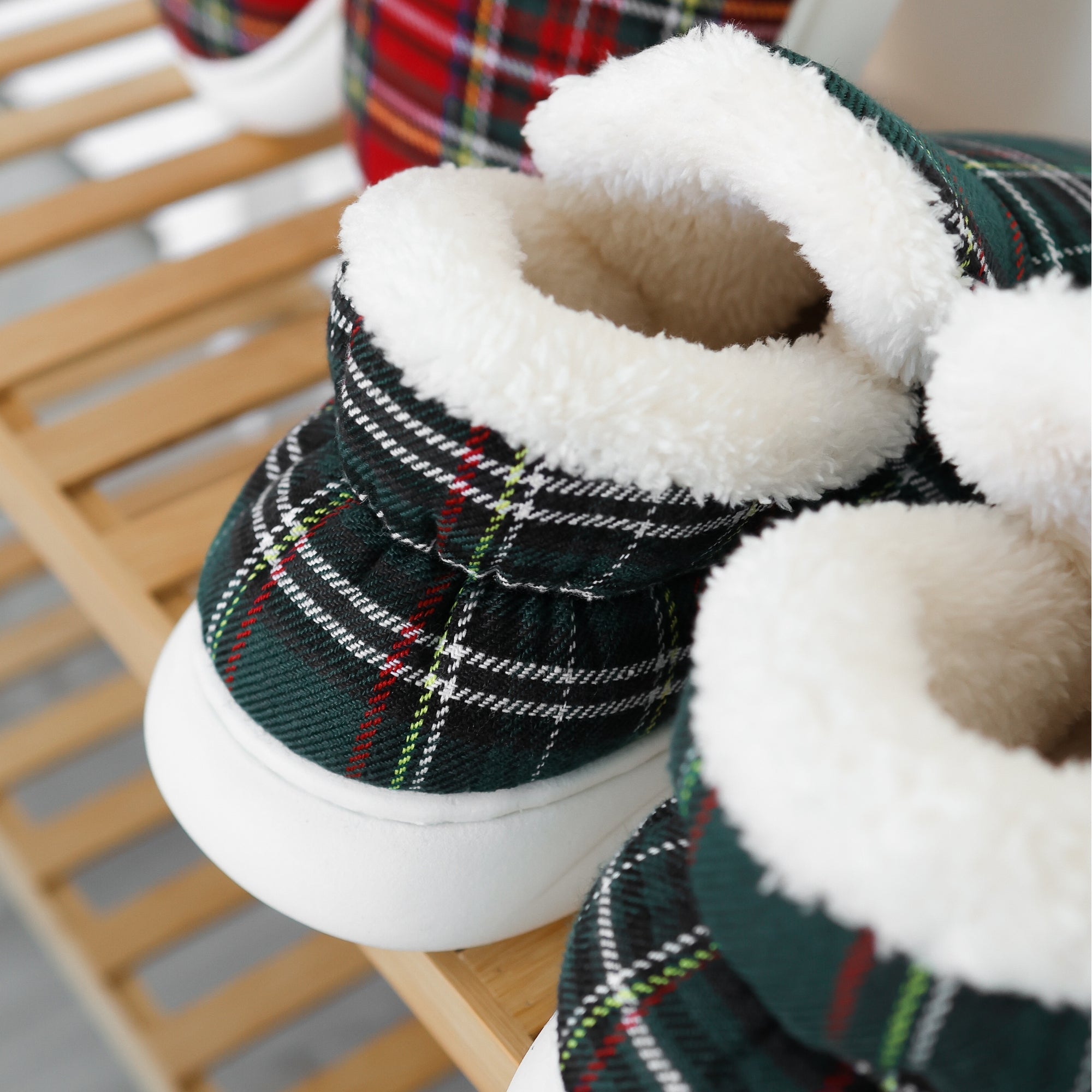 Pluffi Slippers™