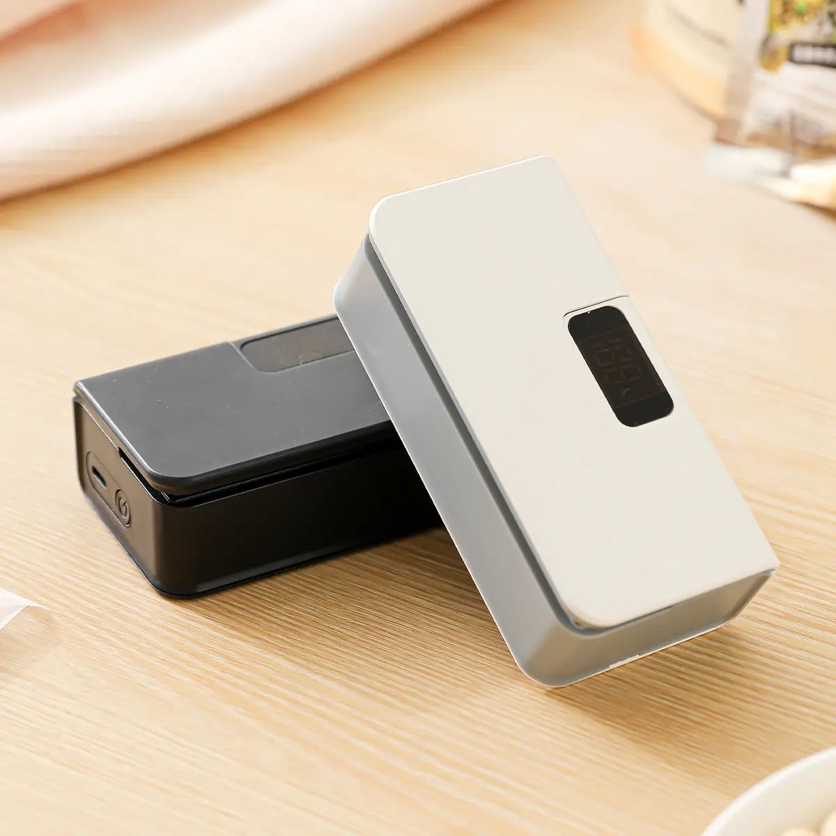 2-in-1 Rechargeable Mini Bag Sealer & Cutter