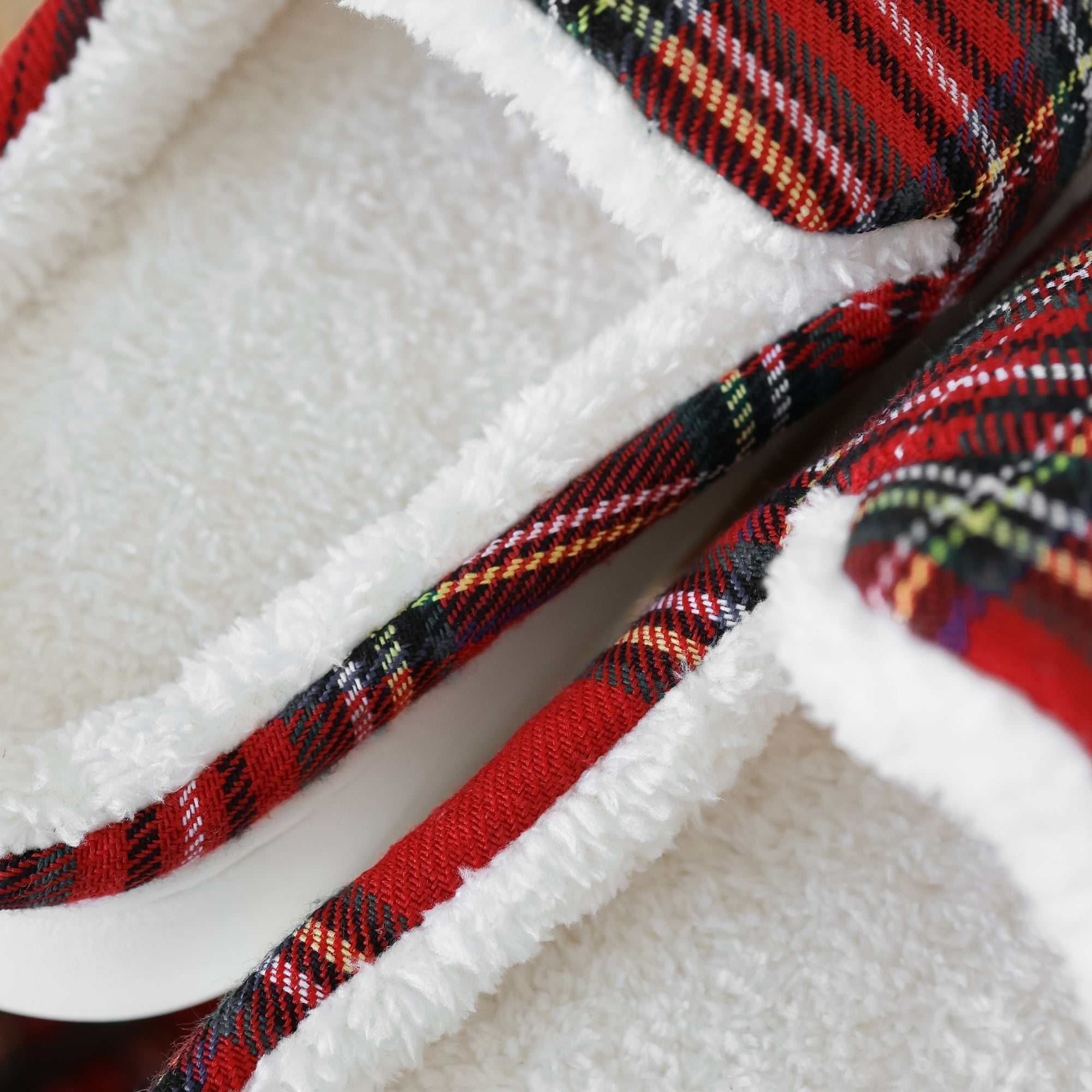 Pluffi Slippers™