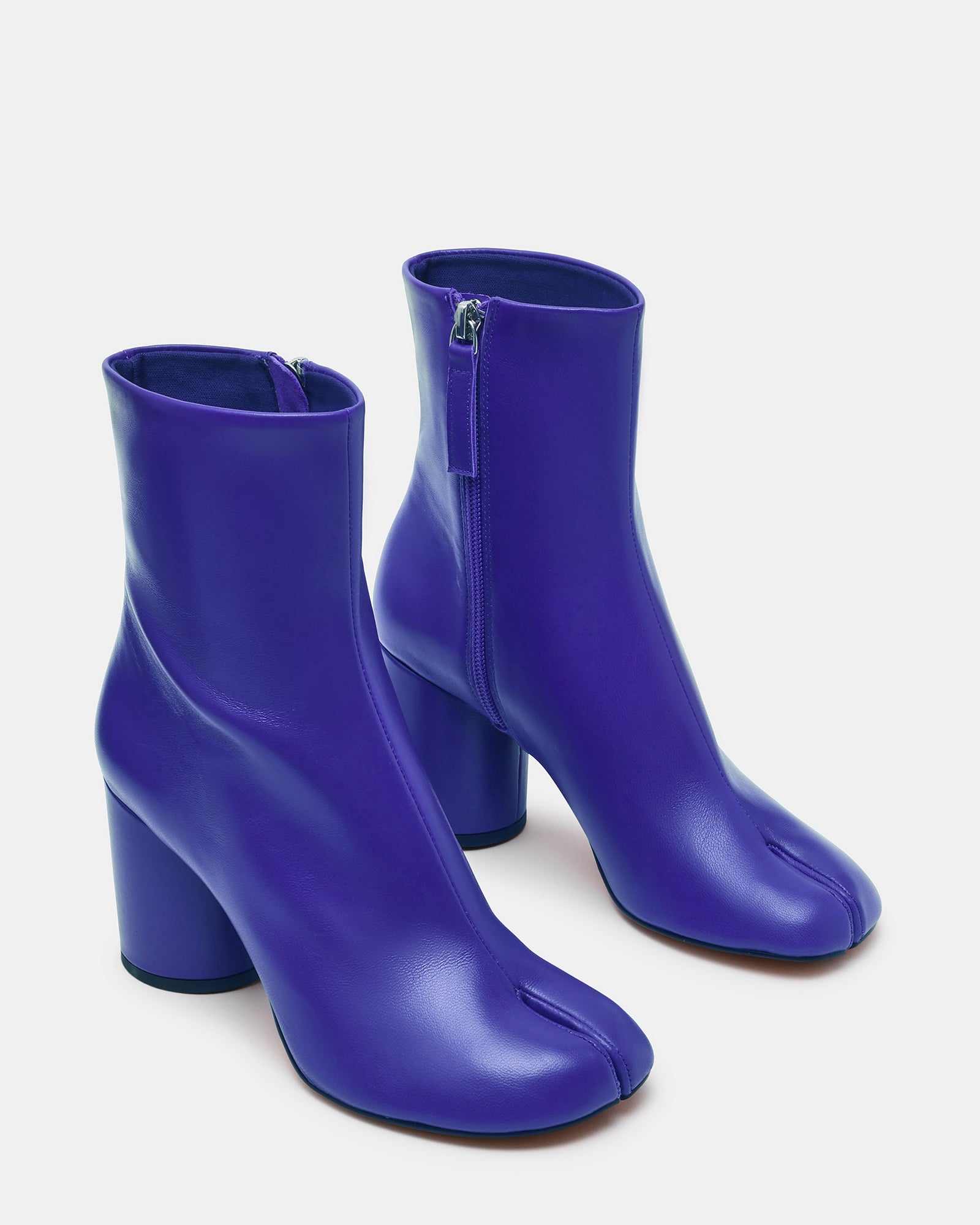 CARO BLUE LEATHER